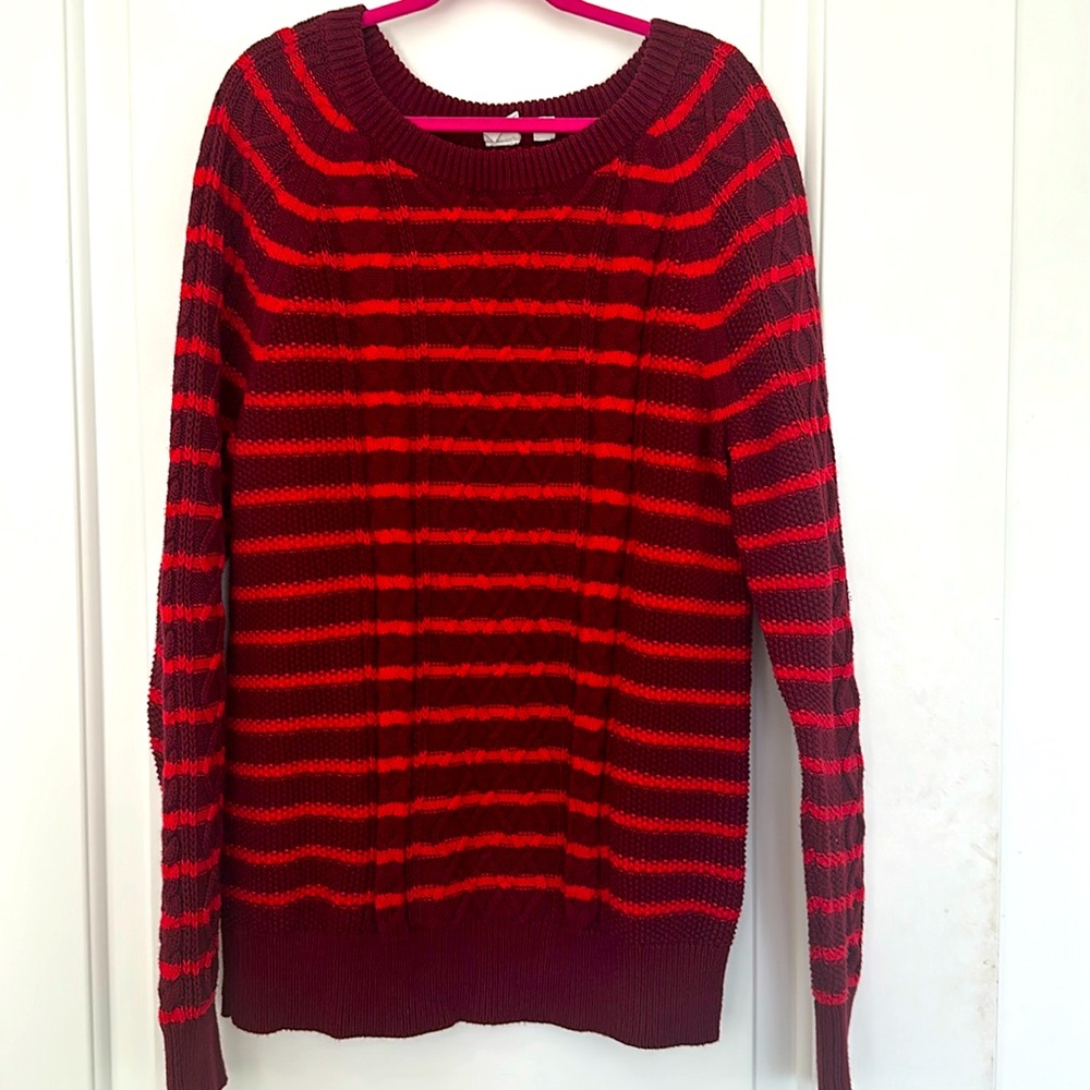 GAP red sweater